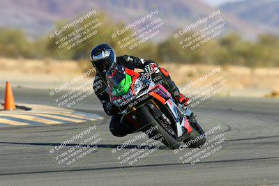 media/Jan-09-2022-SoCal Trackdays (Sun) [[2b1fec8404]]/Turn 14 (10am)/